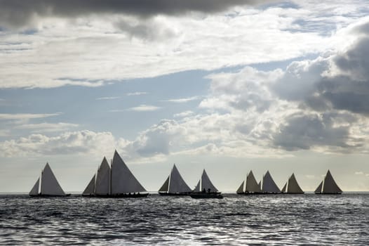 Boat race in open sea