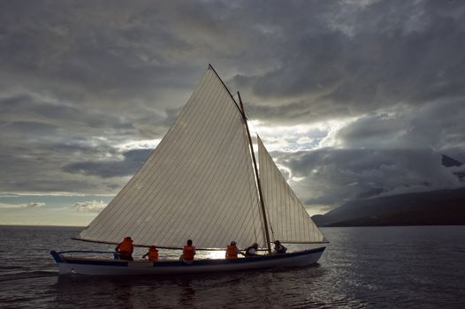 Boat race in open sea