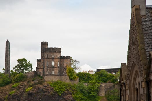 A tour of the city of Edimburgh, view from streets and the hills of this town