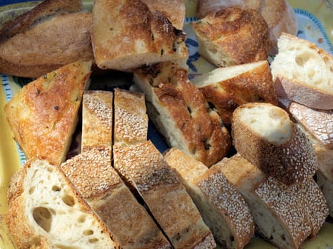 A plate of sliced bread ready to eat