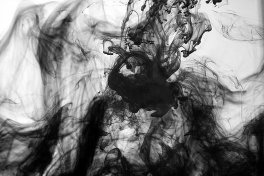 Smoke liquid ink in water