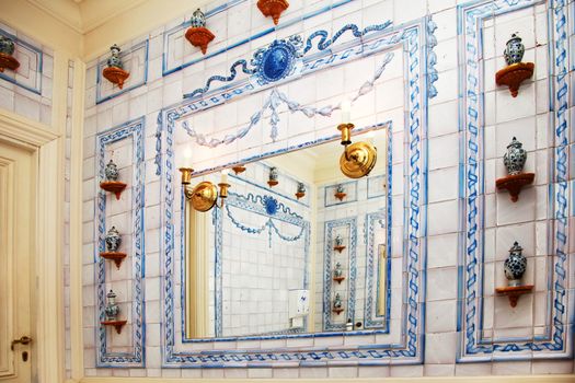 Vintage bath roomin the Dutch style