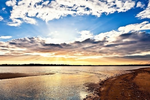 Winter sunset on the Tejo river.