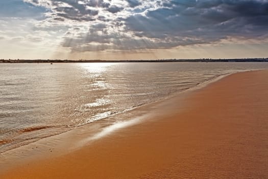 Beach on the banks of the Tejo river.