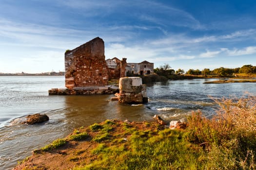 Tejo river and one of their old water mills.