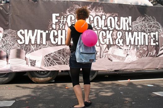 Color versus black and white on the Dance Parade festival