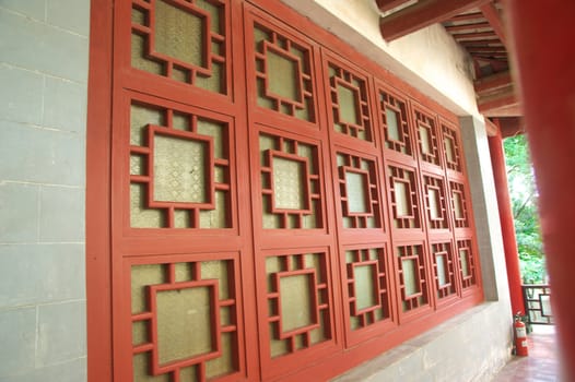 Classical Chinese architecture of the windows are very pretty, very elegant design