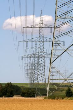 over land energy mast with metal cable