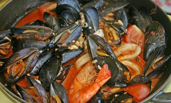 French Mussels and Seafood Stew