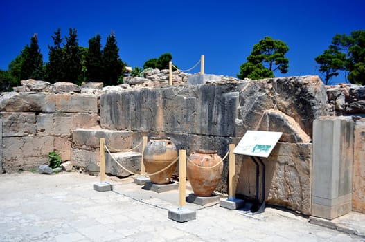 Travel photography: Ancient vase at the Archaeological site of Festos, Crete