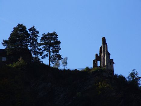 Silhouette der Grevenburg bei Traben-Trarbach an der Mosel
