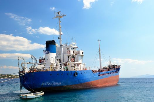 Picture of a moored empty cargo ship