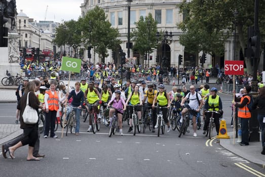 LONDON - SEPTEMBER 20TH: Participants of the third edition of the London Freewheel, rebaptized Mayor of London's Skyride, cycling through the city centre September 20th, 2009 in London, England.