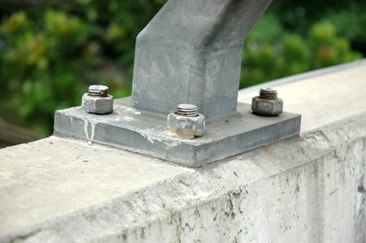 screw that used on construction and many heavy industries