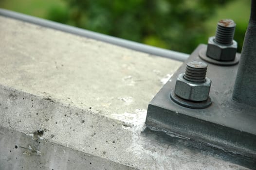 screw that used on construction and many heavy industries