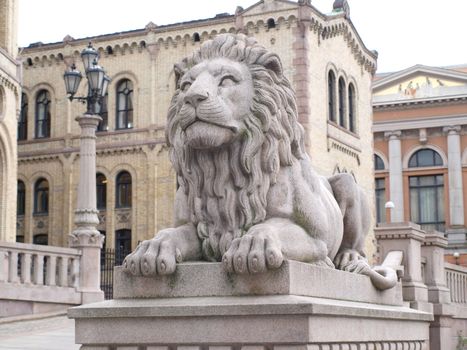 In this picture you can see the lion which is outside the Norwegian parlament. This is often a symbol of the parlament.