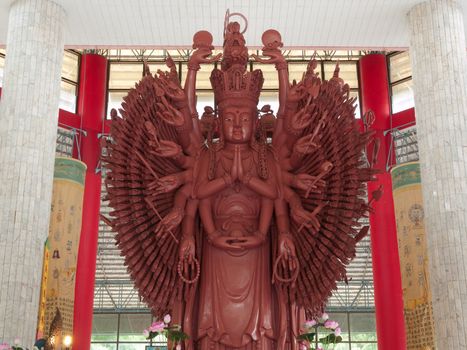 Guan Yin with 1000 hands