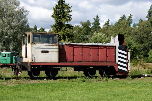 The railway snow-removing car