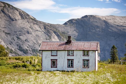 An old abandoned house in rural Norway