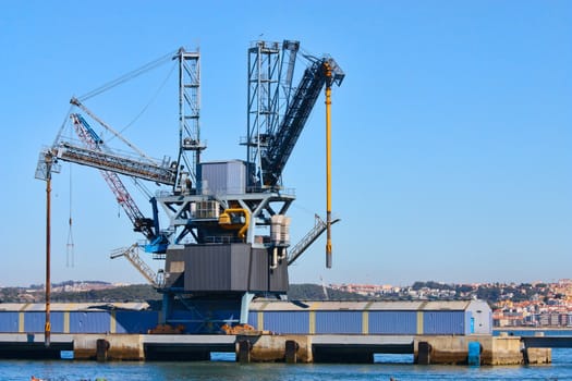 Harbor crane