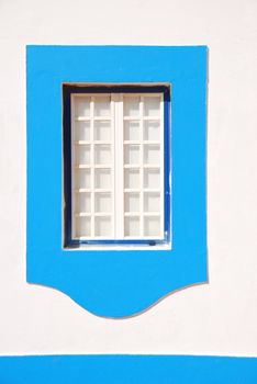 photo of a beautiful and traditional window in Vieira, Portugal