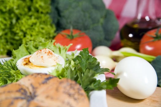 healthy breakfast - bakeroll, eggs and plenty of vegetables - hi res 12,7 mpix