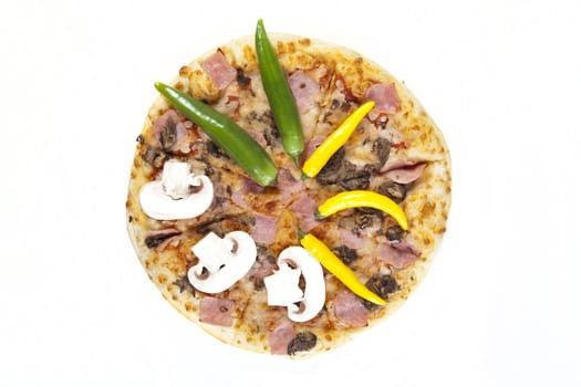 A couple of delicious pizzas, with raw tomatoes, green peppers and mushrooms