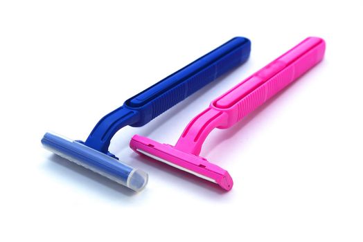 photo of the two razors on white background