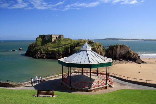 The bandstand on a hill with Saint Catherine island on the distance