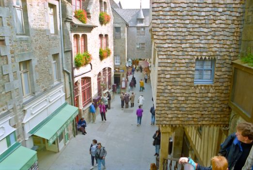 The region of Bretagne is made up of 80% of the former duchy and province of Brittany. The remaining 20% of Brittany is the Loire-Atlantique department which lies inside the Pays-de-la-Loire region, with its capital Nantes, which was the historical capital of the duchy of Brittany.
