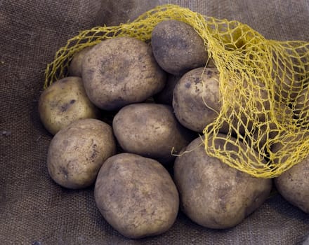 The packed potatoes on huckaback