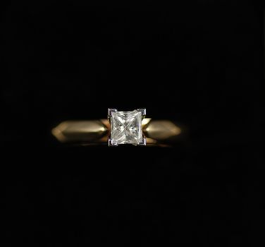 stock picture of a engagement ring with a diamond