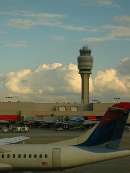 Airplanes and airports 