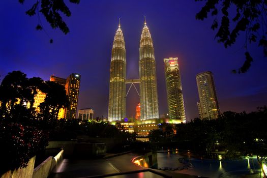 HDR photo of the twin towers in Kuala Lumpur 