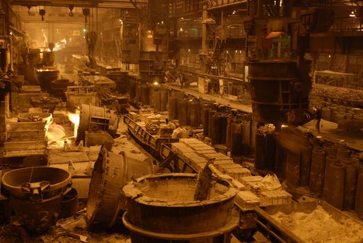 Steel-casting department of ukrainian me metallurgical works.Feeder bowls.