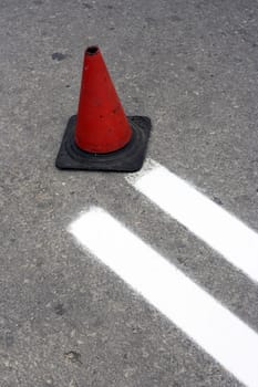 The road in construction-cone