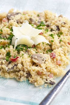 couscous with ham and mushrooms