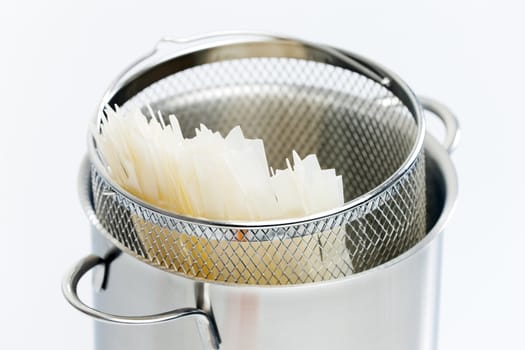 rice noodles in pot