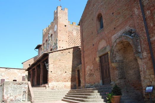 The medieval burg of Certaldo Alto, near Florence, is a beautiful example of the medieval italian architecure 