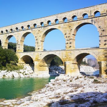 Roman aqueduct, Pont du Gard, Provence, France