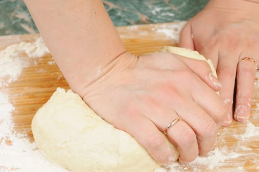 Preparation of the dough for a baking of rolls