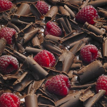 raspberries with chocolate