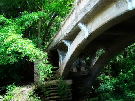 an old cement bridge in matthiessen state park