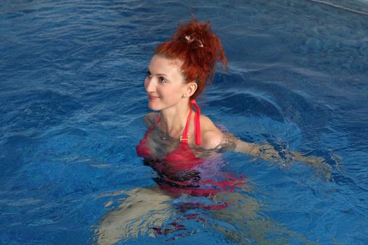 Employment with the pregnant woman in pool
