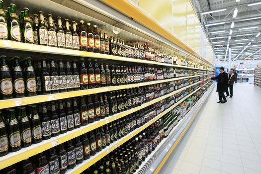 KYIV, UKRAINE - NOVEMBER 13: Worker in supermarket during preparation for the opening of the first store of OK supermarket network on November 13, 2007 in Kyiv, Ukraine.