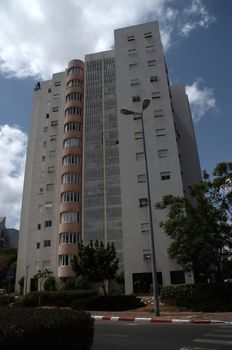 The modern multistory living houses .