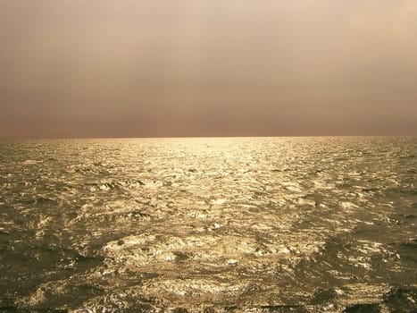 Evening; sea, horizon, background; water landscape; type; glares, waves, beauty; light; sky; nature; summer, texture