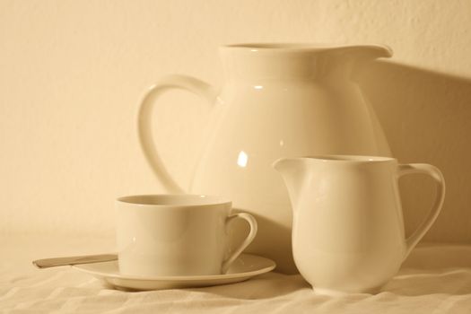 Coffee service, in triangular form arangiert