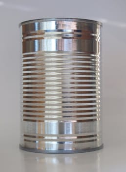 A tin can for canned food conservation
