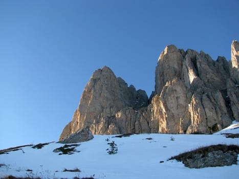 Ridge; rocks; a relief; a landscape; a hill; a panorama